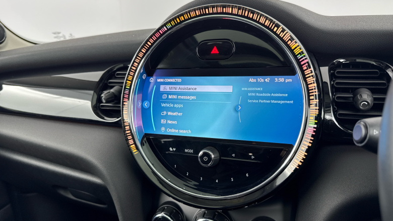 MINI Hatchback 1.5 Cooper Classic 3dr Auto Petrol Hatchback